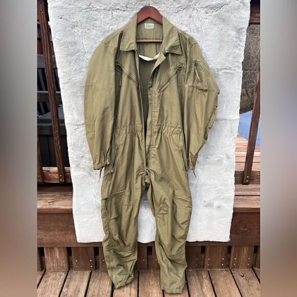 NWOT GENUINE U.S. ARMY ISSUE NOMEX COMBAT VEHICLE CREWMAN (CVC) COVERALLS SIZE S - Picture 1 of 10